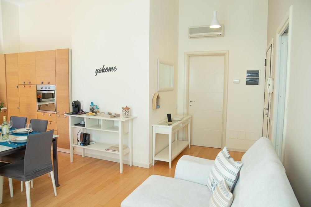 Zara D'Amare A Pesaro 10 Metri Dalla Spiaggia By Yohome Exterior photo
